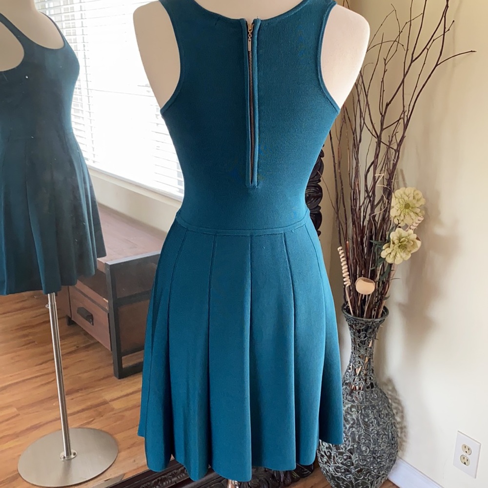 Cocktail Dress. - Picture 3 of 8